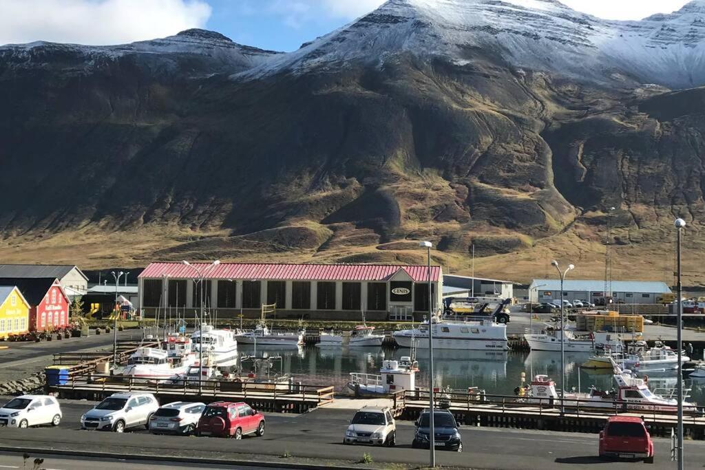 House With A Warm Soul In North Iceland Siglufjordur Extérieur photo