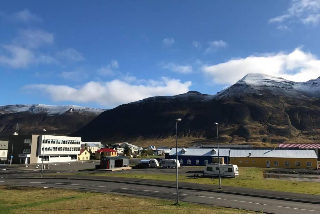 House With A Warm Soul In North Iceland Siglufjordur Extérieur photo